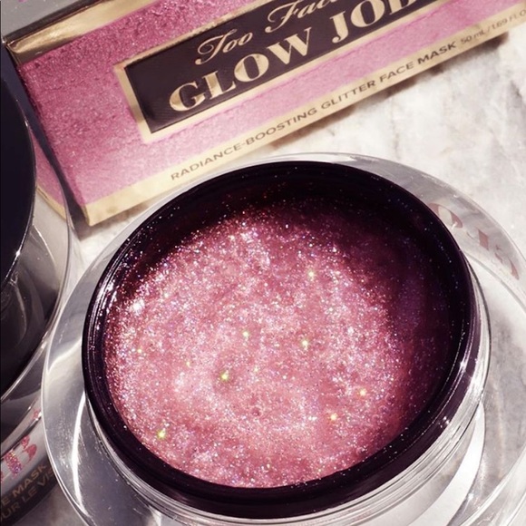 TOO FACED Glow Job Mask - Picture 3 of 3